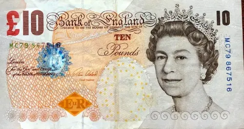 Bank of England 10 Pounds banknote (Charles Darwin) Front Accepted for exchange 2000